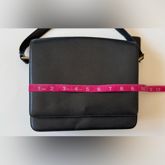 Coach Legacy Flap Crossbody Shoulder Bag Black Glove Tanned Leather Unisex Adult - Picture 13 of 16